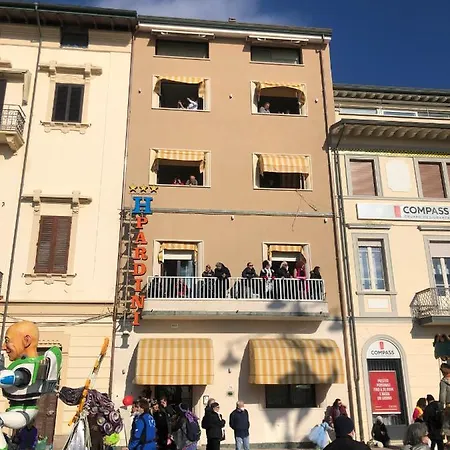 호텔 Pardini 비아레지오